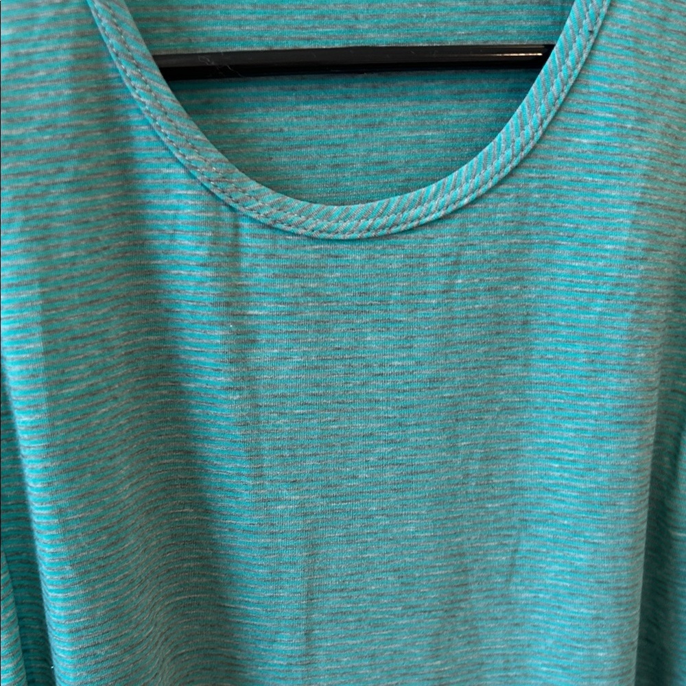 Toad&Co Turquoise Tank Top - Picture 3 of 9